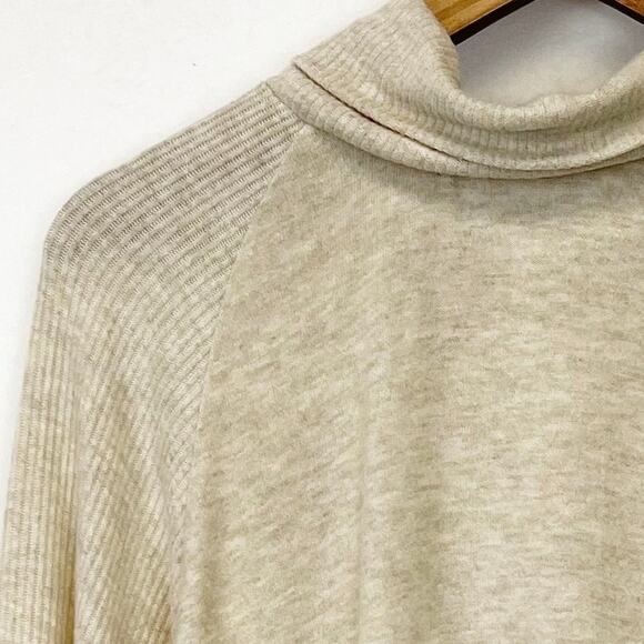 Lush Knit Top Sweater Womens Medium Turtleneck Oatmeal Minimalist Lagenlook Fall - Picture 3 of 6